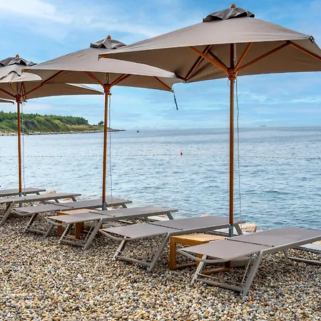 Deluxe In Crveni Vrh